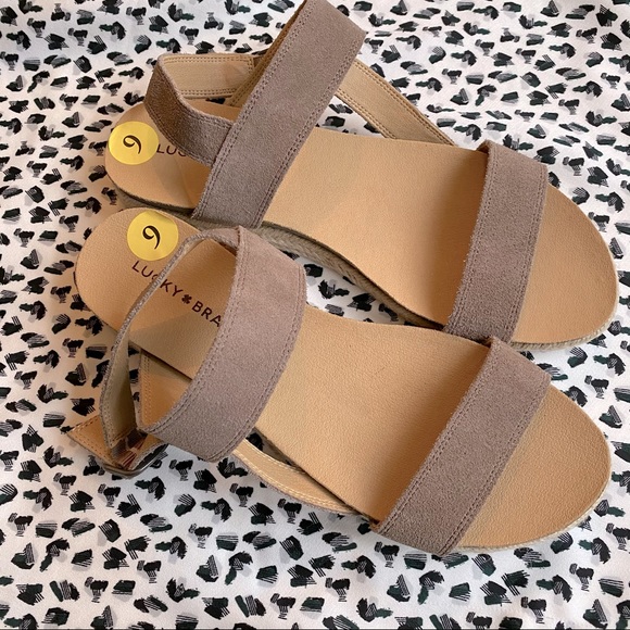 New Lucky Brand Gadine Suede T- Strap Sandals - Picture 8 of 13